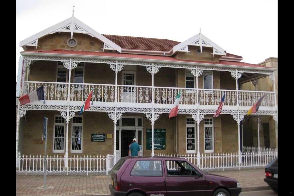 My Travelution - Travel Club - Green Door Guest Cottage
