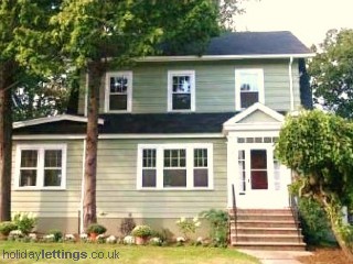 My Travelution - Travel Club - Charming Home Near Astoria Park and NYC Ferry