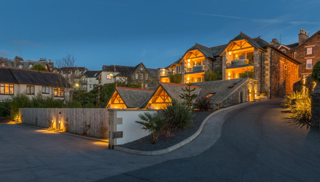 My Travelution - Travel Club - Applegarth Villa & Restaurant
