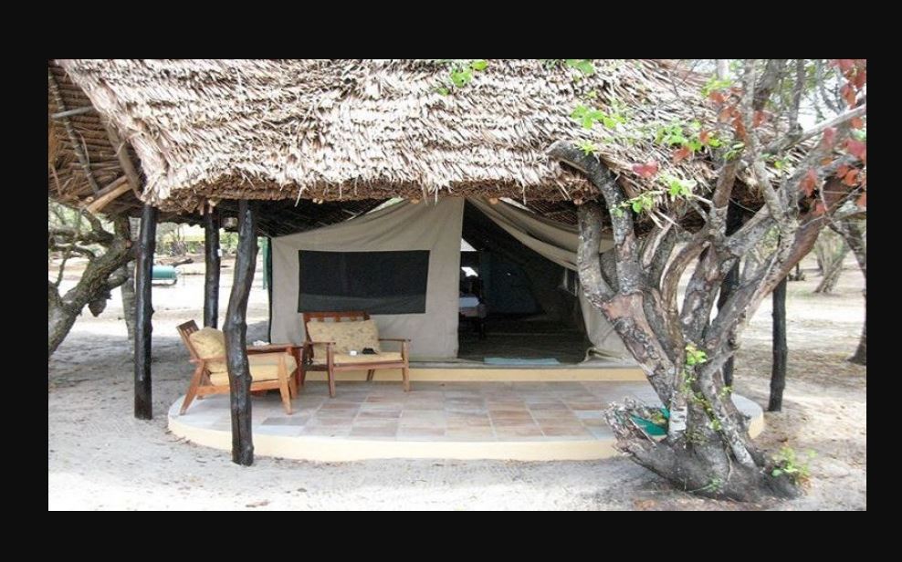 My Travelution - Travel Club - Lua Cheia Castaway Beach Camp