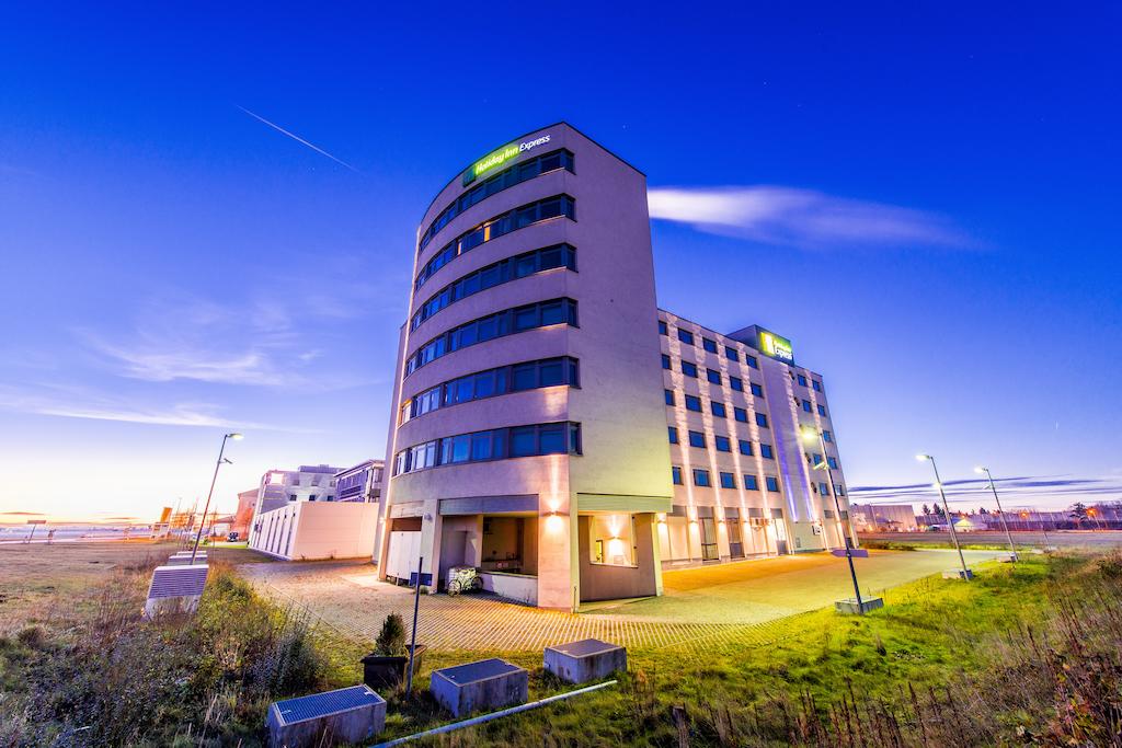 My Travelution - Travel Club - Holiday Inn Express Messe