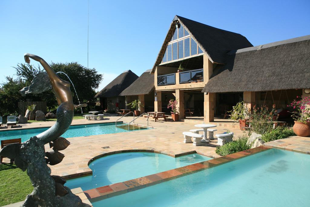 My Travelution - Travel Club - Misty Hills Country Hotel