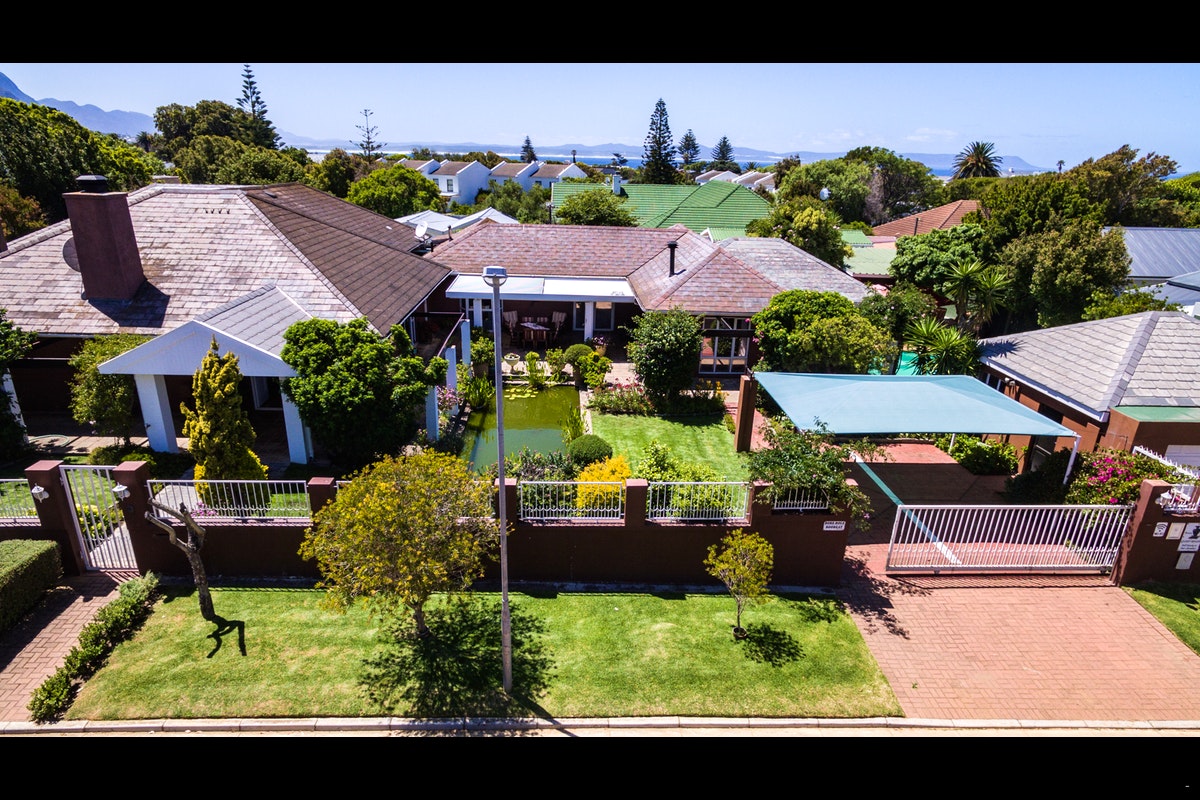 My Travelution - Travel Club - The Brown Jug Guest House