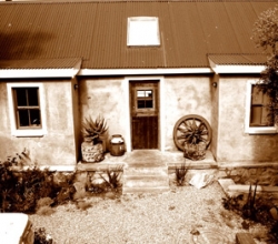 My Travelution - Travel Club - Stone Cottage Guest House - Beach Shack