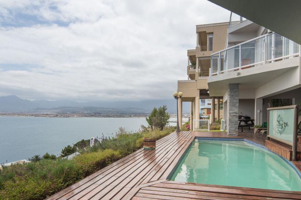 My Travelution - Travel Club - Gordons Bay Luxury Apartments