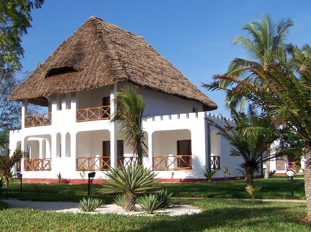 My Travelution - Travel Club - Uroa Bay Beach Resort