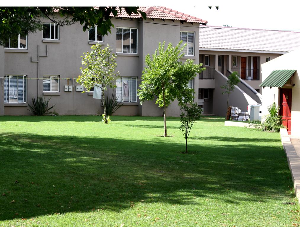 My Travelution - Travel Club - Airport Lodge Guest House