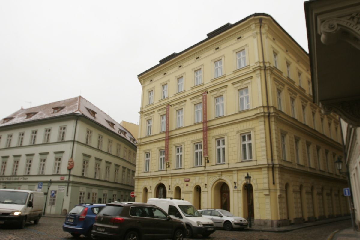 My Travelution - Travel Club - Charles Bridge Palace
