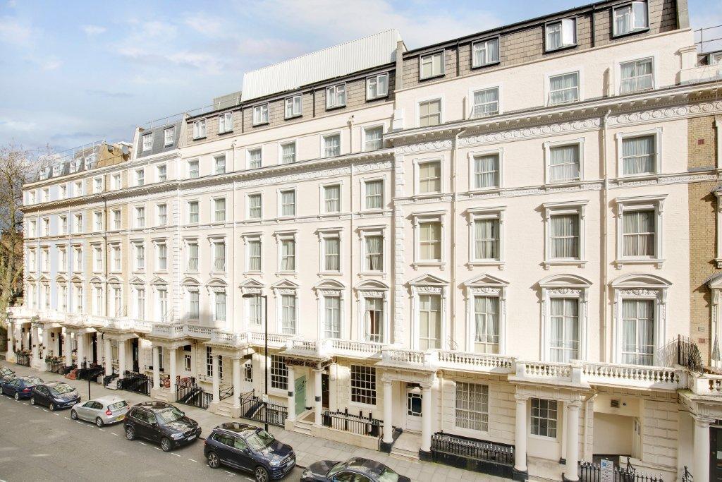 My Travelution - Travel Club - The Queens Park Hotel
