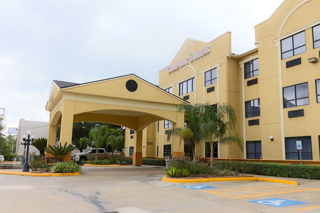 My Travelution - Travel Club - Comfort Suites Galleria