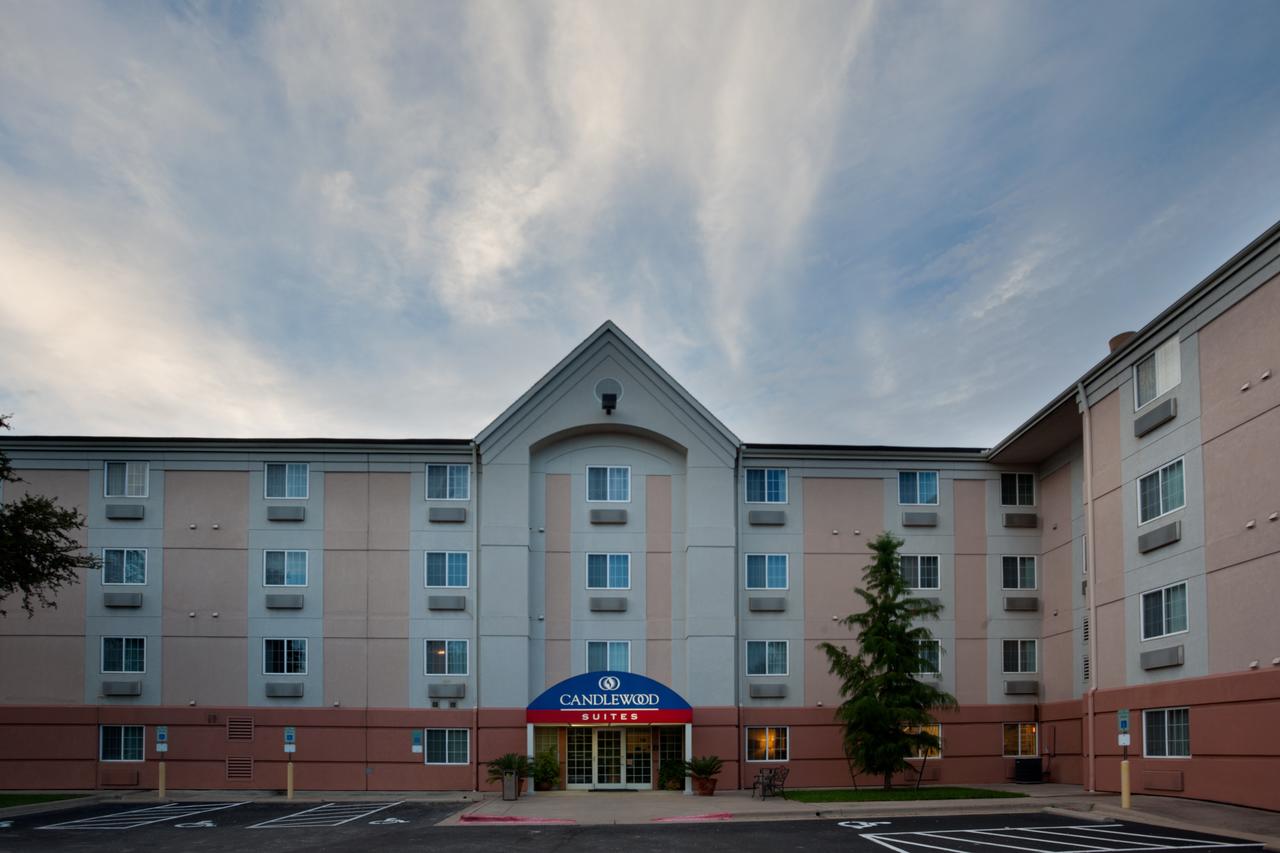 My Travelution - Travel Club - Candlewood Suites Austin Arboretum