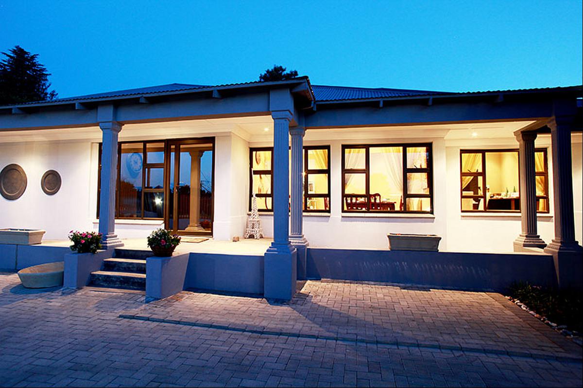 My Travelution - Travel Club - Casa Cara Guesthouse