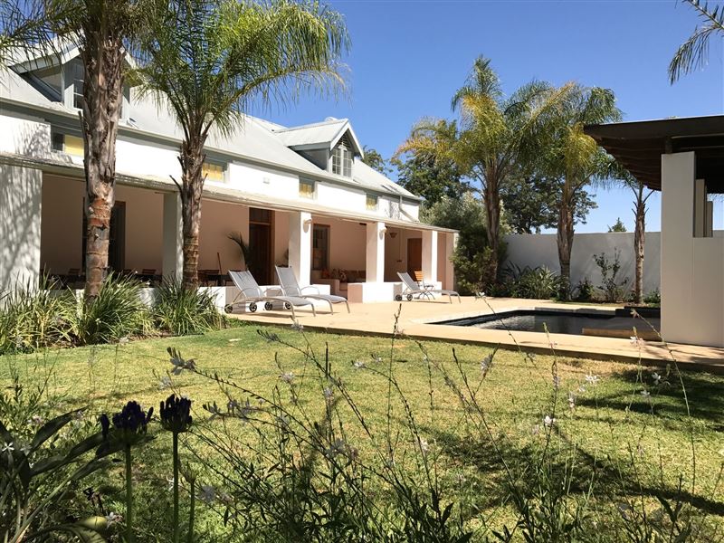 My Travelution - Travel Club - Shiraz Estate Guest House
