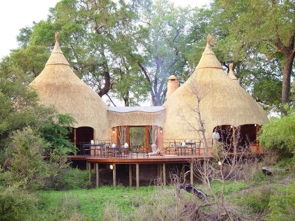 My Travelution - Travel Club - Hoyo Hoyo Safari Lodge