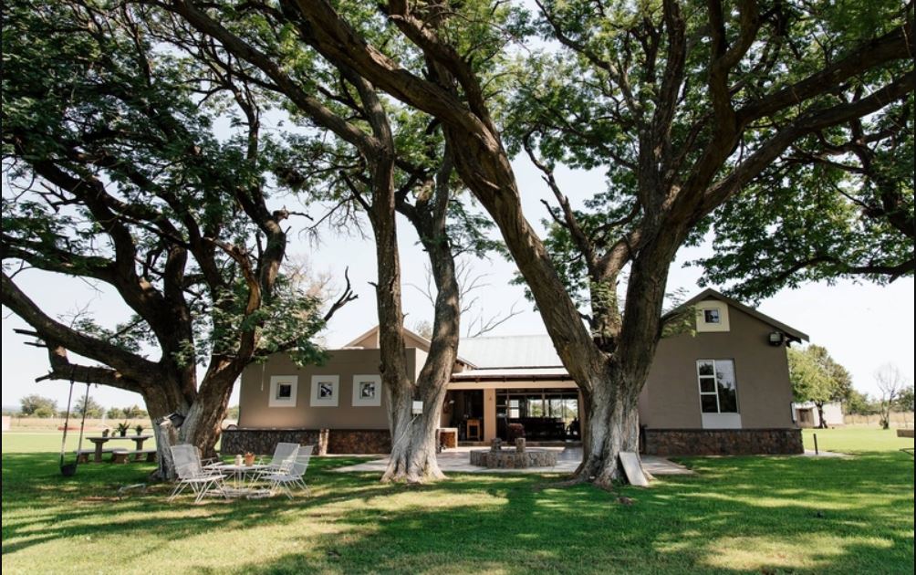 My Travelution - Travel Club - Jahensu Safaris - Hunting Lodge