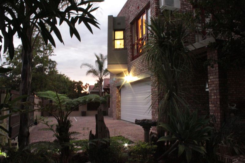 My Travelution - Travel Club - Earthbound Bed and Breakfast
