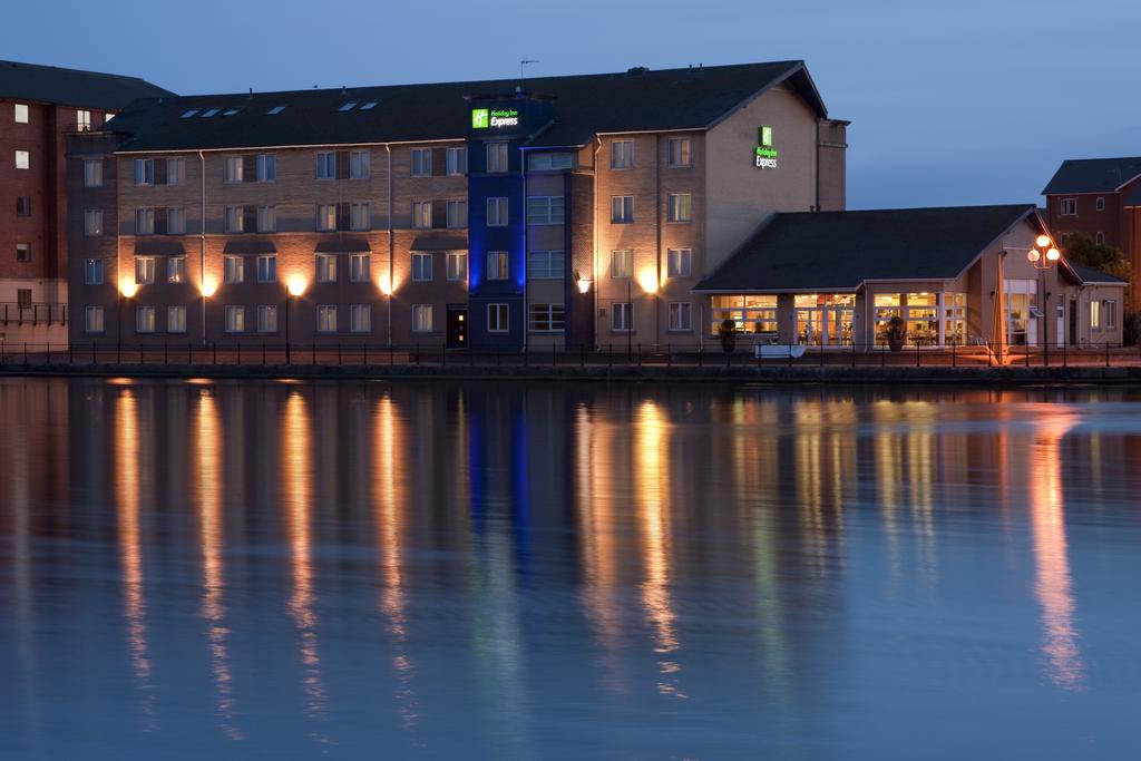 My Travelution - Travel Club - Express by Holiday Inn Cardiff Bay