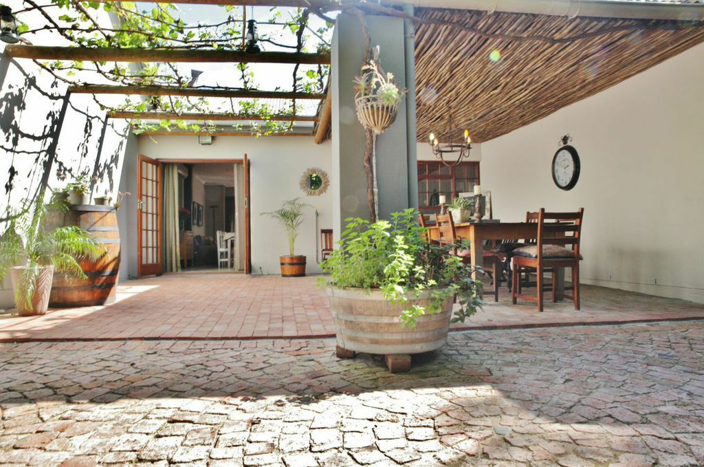 My Travelution - Travel Club - 5 Konings Accommodation