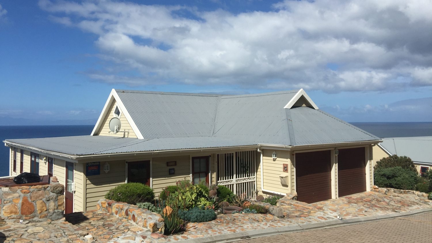 My Travelution - Travel Club - Berg and Beach Self-catering