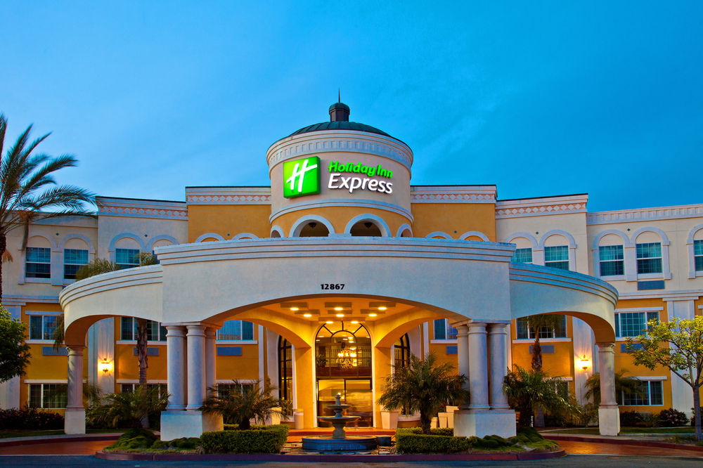 My Travelution - Travel Club - Holiday Inn Express San Clemente North