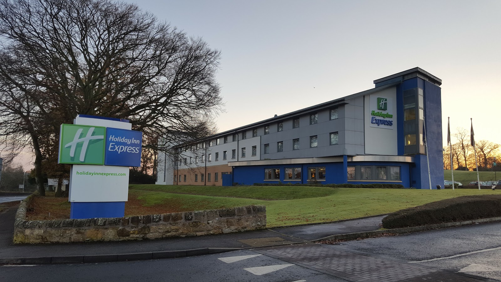 My Travelution - Travel Club - Holiday Inn Express Dunfermline