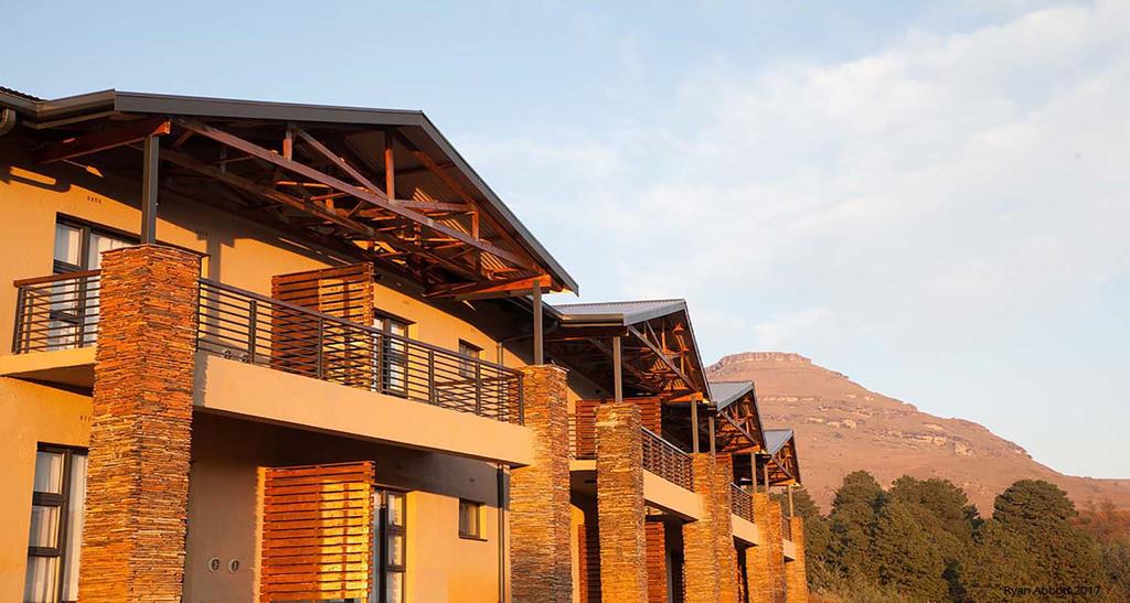 My Travelution - Travel Club - The Premier Hotel Sani Pass