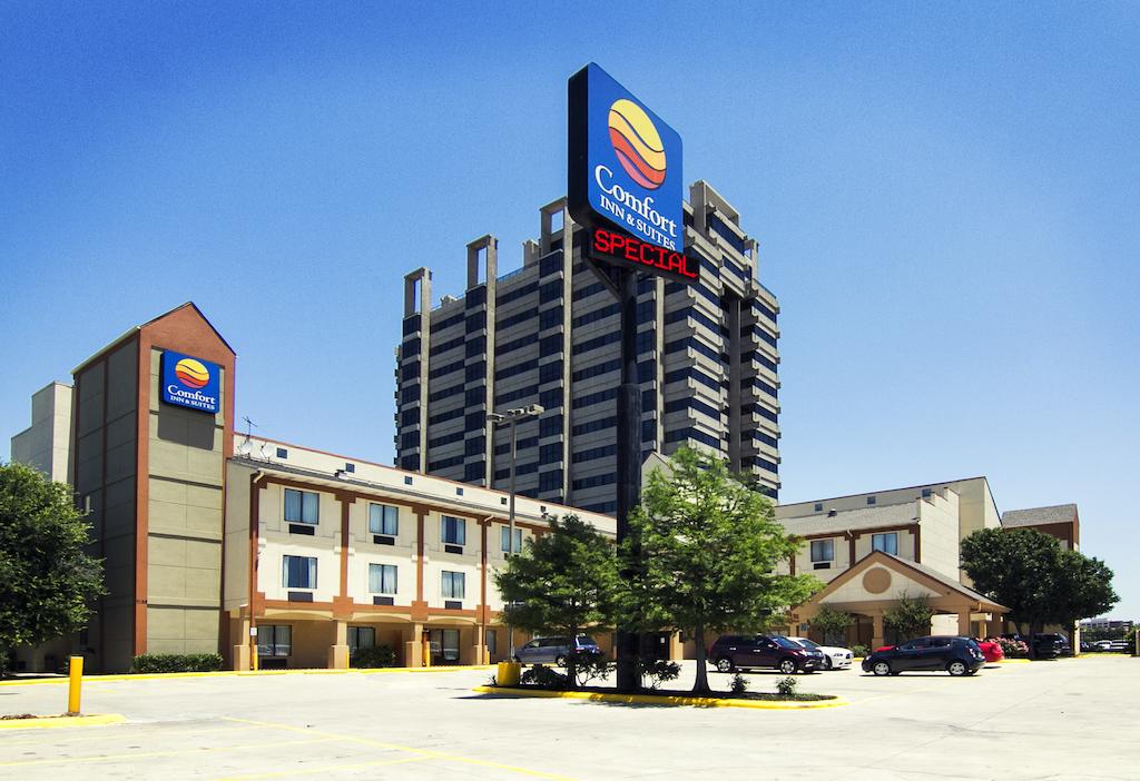 My Travelution - Travel Club - Comfort Inn & Suites Love Field-Dallas Market Center