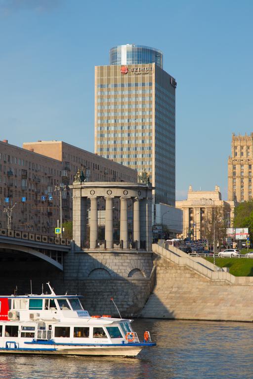 My Travelution - Travel Club - AZIMUT Hotel Smolenskaya Moscow