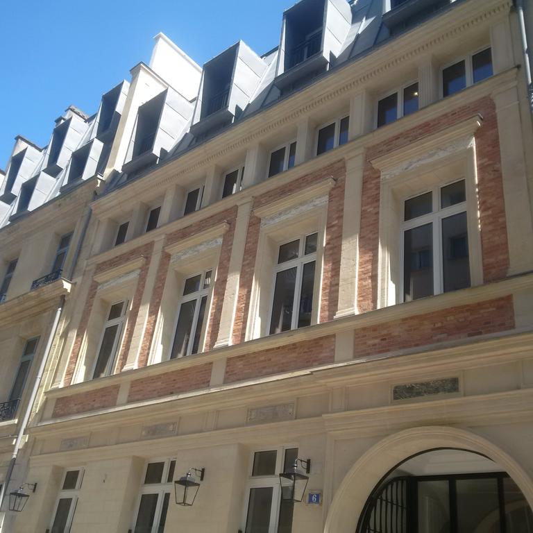 My Travelution - Travel Club - Hotel Mode - Arc de Triomphe
