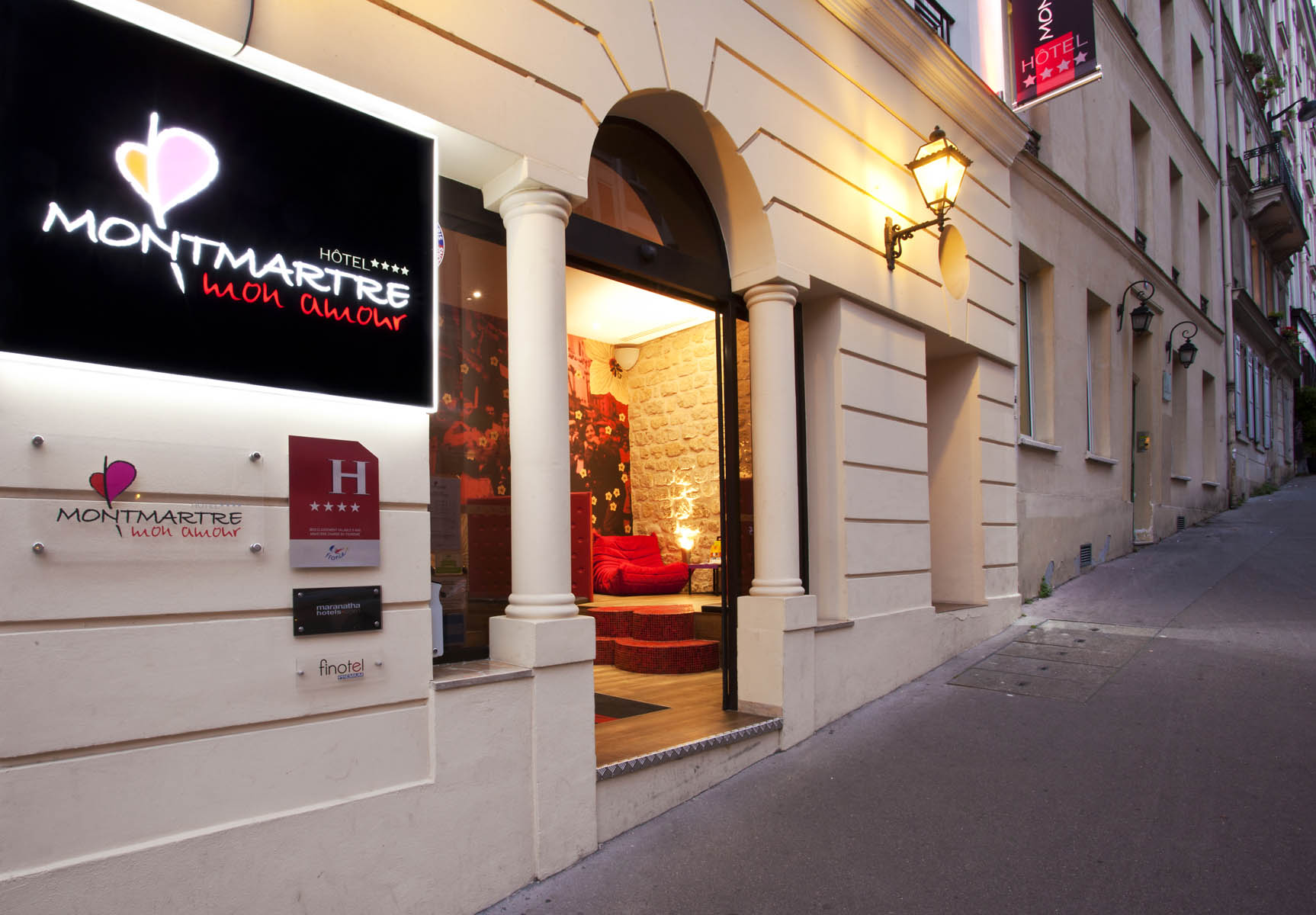My Travelution - Travel Club - Montmartre Mon Amour