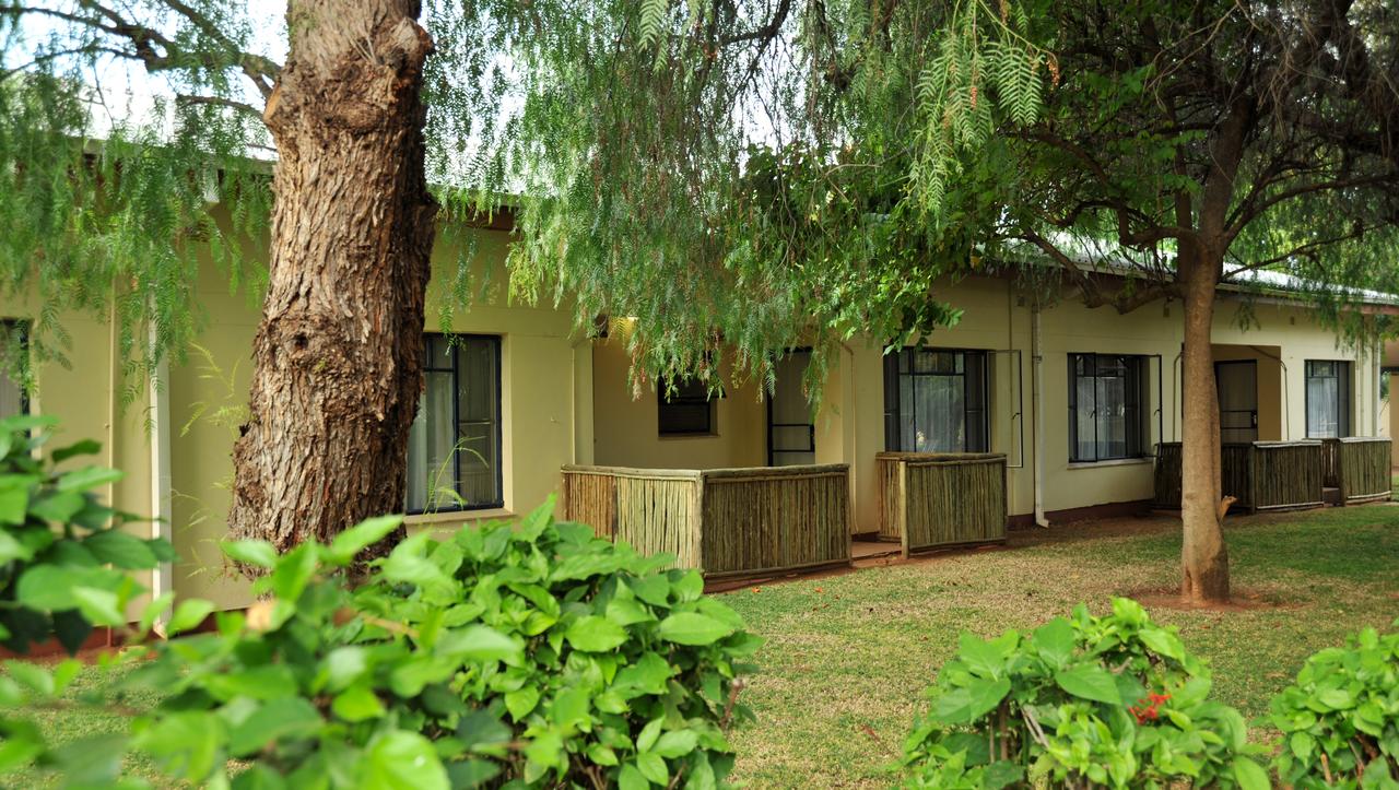 My Travelution - Travel Club - Cresta Botsalo Hotel