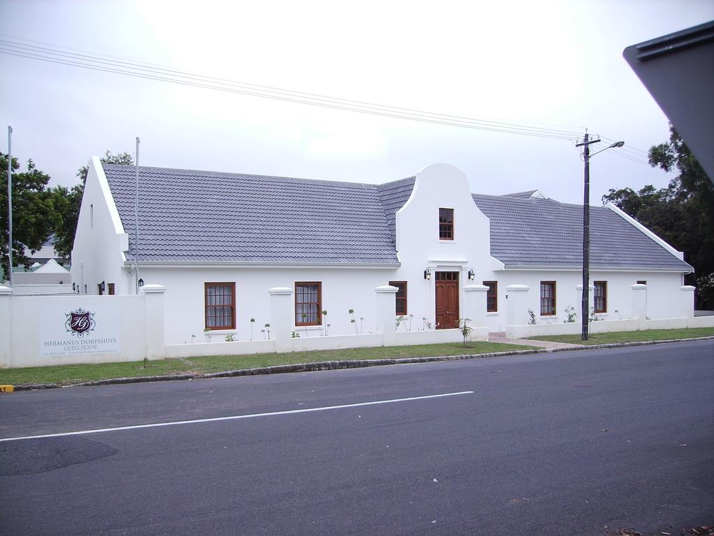 My Travelution - Travel Club - Hermanus Dorpshuys Guesthouse