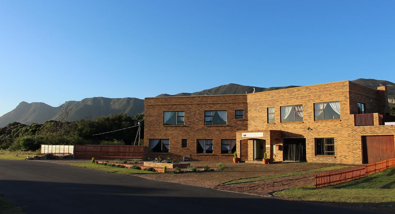 My Travelution - Travel Club - Mountain View Manor Guesthouse