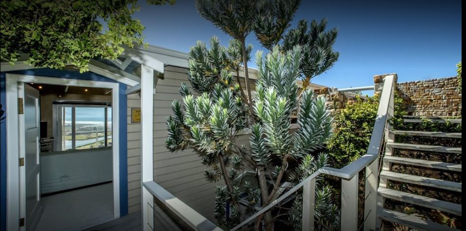 My Travelution - Travel Club - Blue Bay View Guesthouse