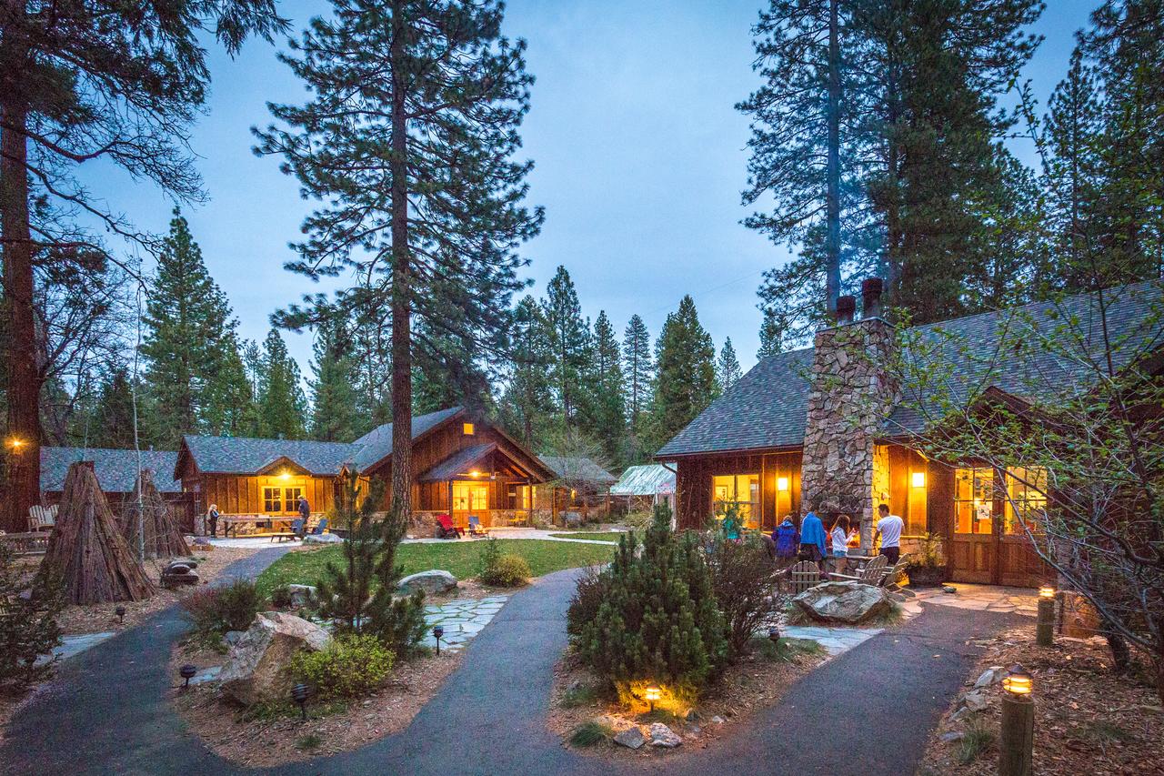 My Travelution - Travel Club - Evergreen Lodge at Yosemite
