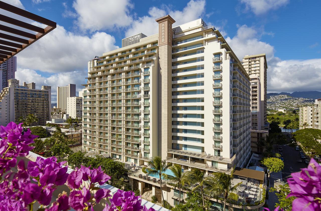 My Travelution - Travel Club - Hilton Garden Inn Waikiki Beach