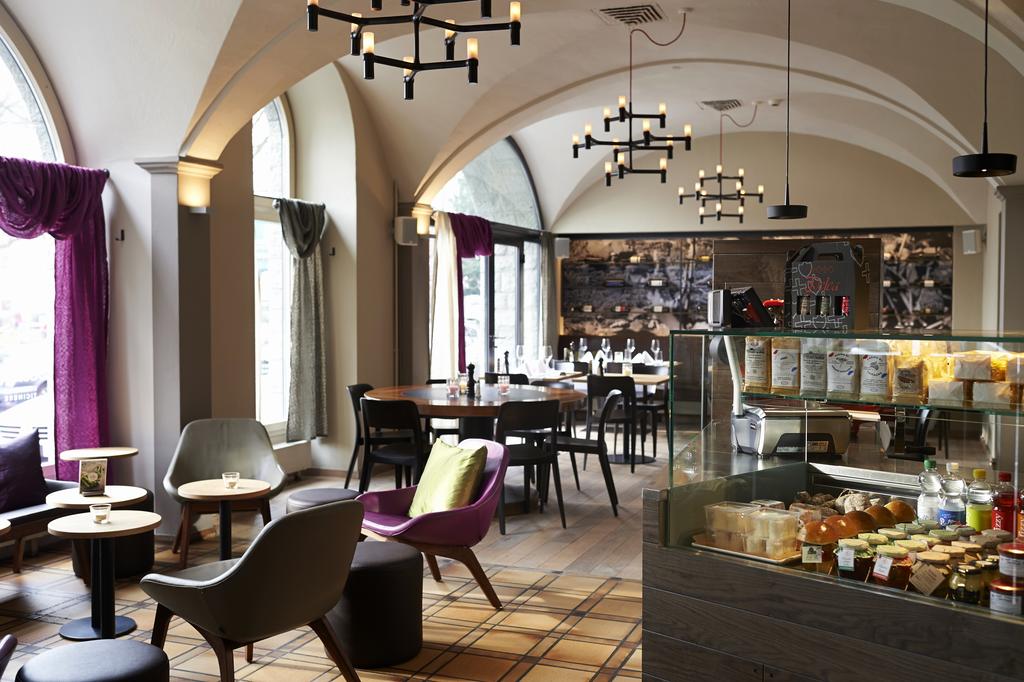 My Travelution - Travel Club - Continental Park Hotel