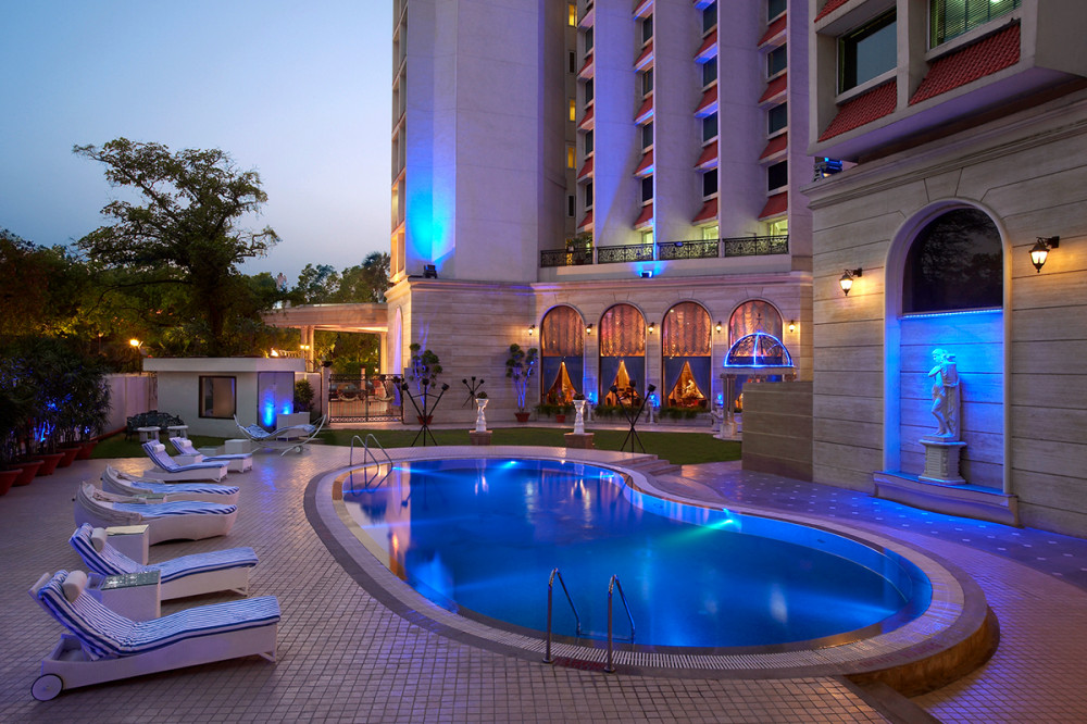 My Travelution - Travel Club - Royal Plaza Hotel