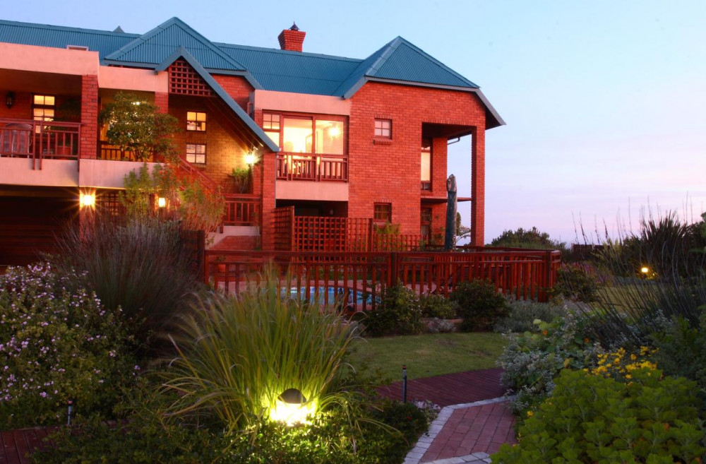 My Travelution - Travel Club - Dolphin Dunes Guesthouse