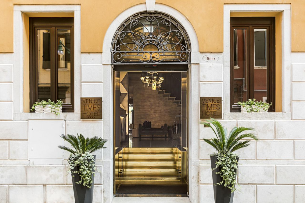 My Travelution - Travel Club - Venice Hotel Times