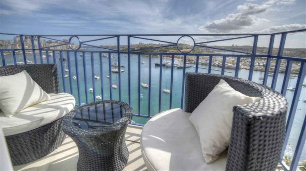 My Travelution - Travel Club - The Waterfront Hotel