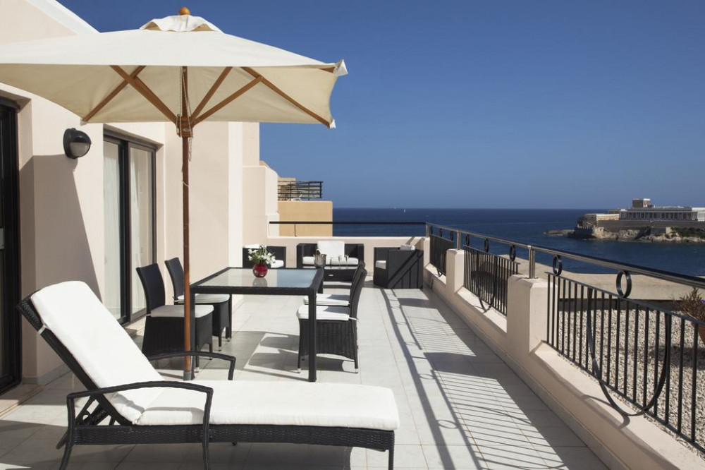 My Travelution - Travel Club - Marina Hotel Corinthia Beach Resort