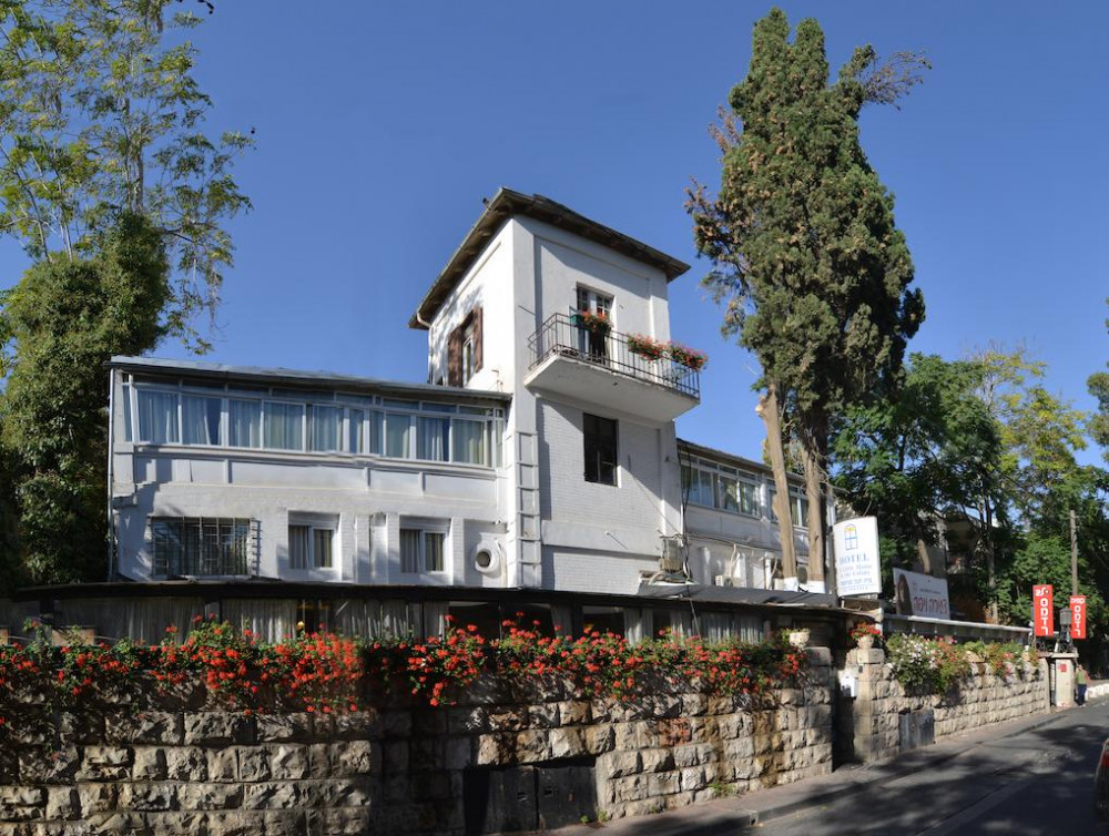 My Travelution - Travel Club - The Colony Hotel
