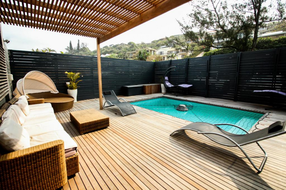 My Travelution - Travel Club - LoveLea Holidays - Sheffield Luxury Beach Villa