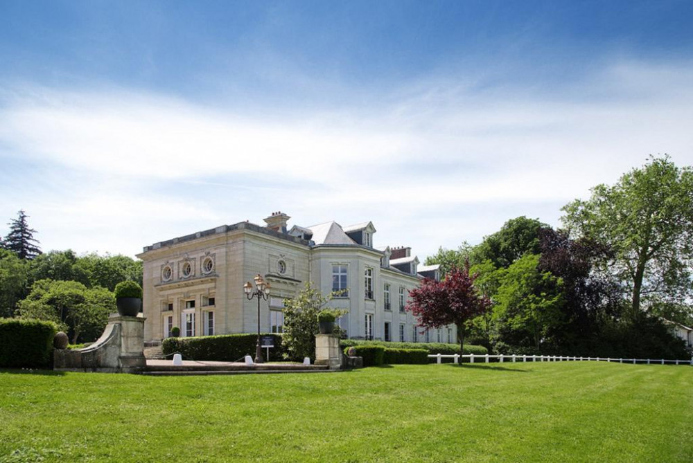 My Travelution - Travel Club - Hotel Novotel Château de Maffliers