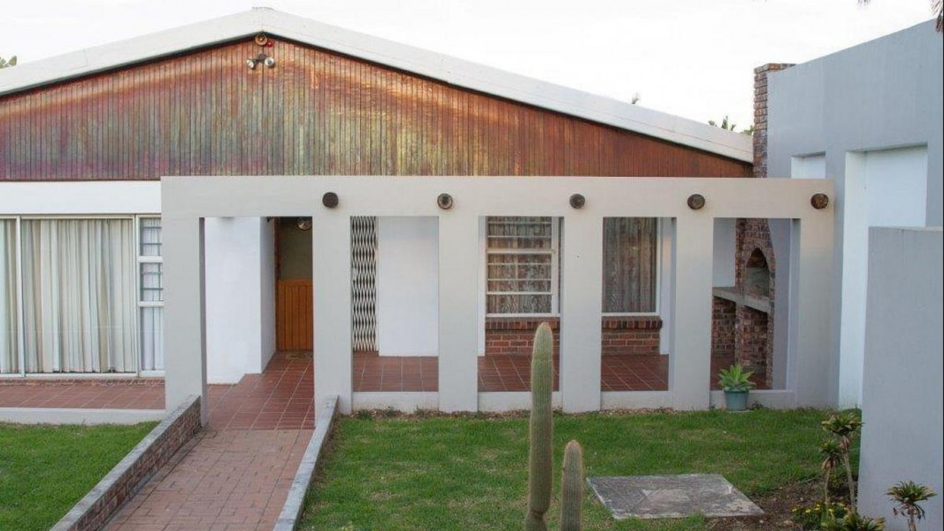 My Travelution - Travel Club - Hillcrest Drive - Main House