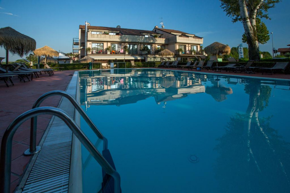 My Travelution - Travel Club - Yachting Hotel Mistral Sirmione