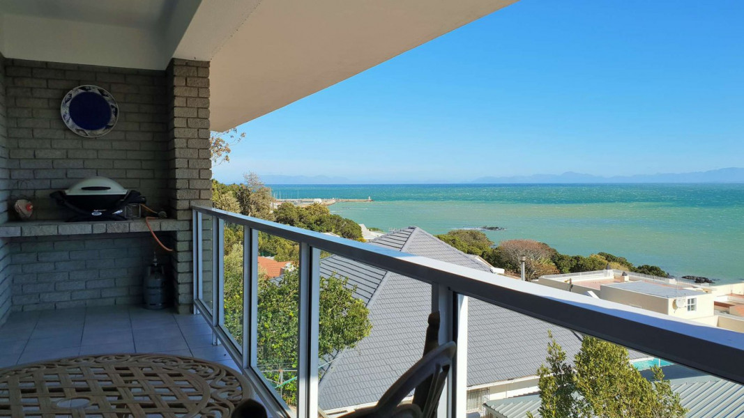 My Travelution - Travel Club - Gordons Bay Stay - Miller On The Bay