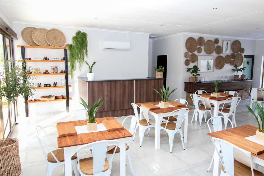 My Travelution - Travel Club - The Maxton Boutique Hotel