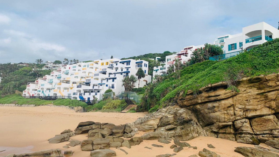 My Travelution - Travel Club - Parissa Paradise - Salt Rock Family Beach Home